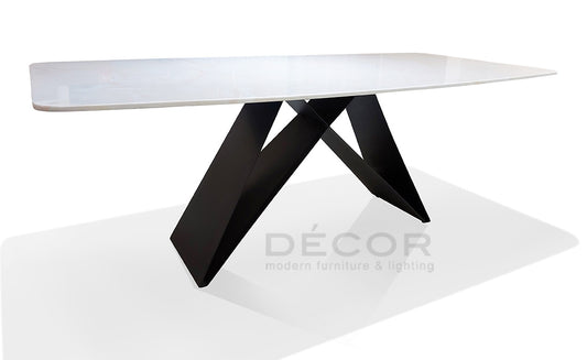 LARS Rectangular Dining Table